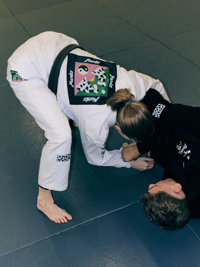 MANTO Dogs Women's BJJ GI - white